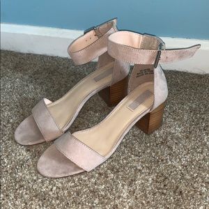 Forever 21 heel